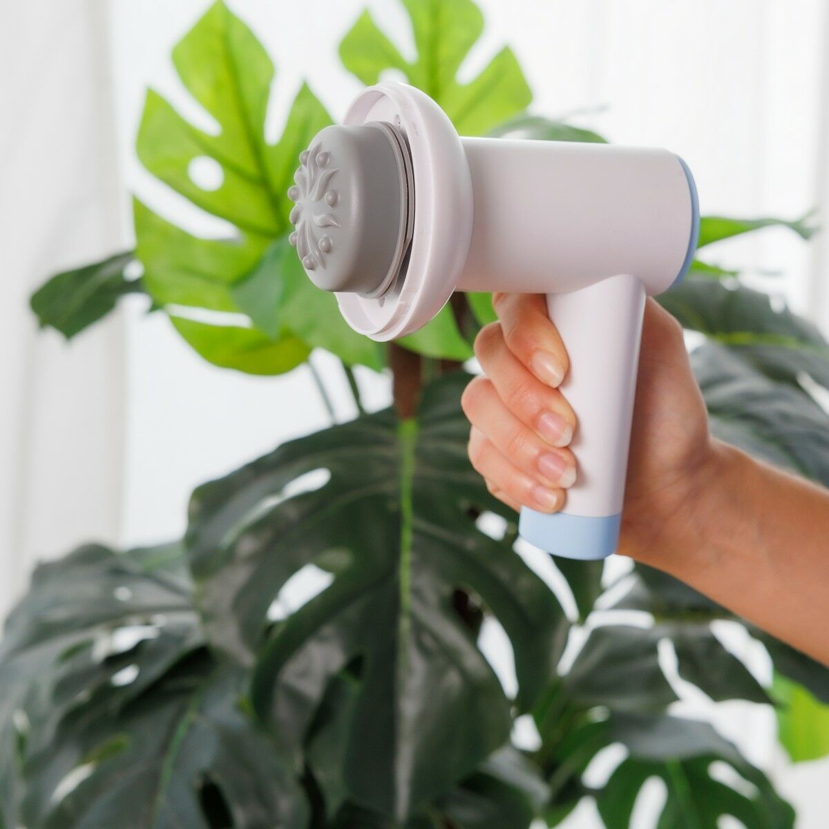 Pistolet de massage anticellulite rechargeable 6 en 1 CellyGun InnovaGoods