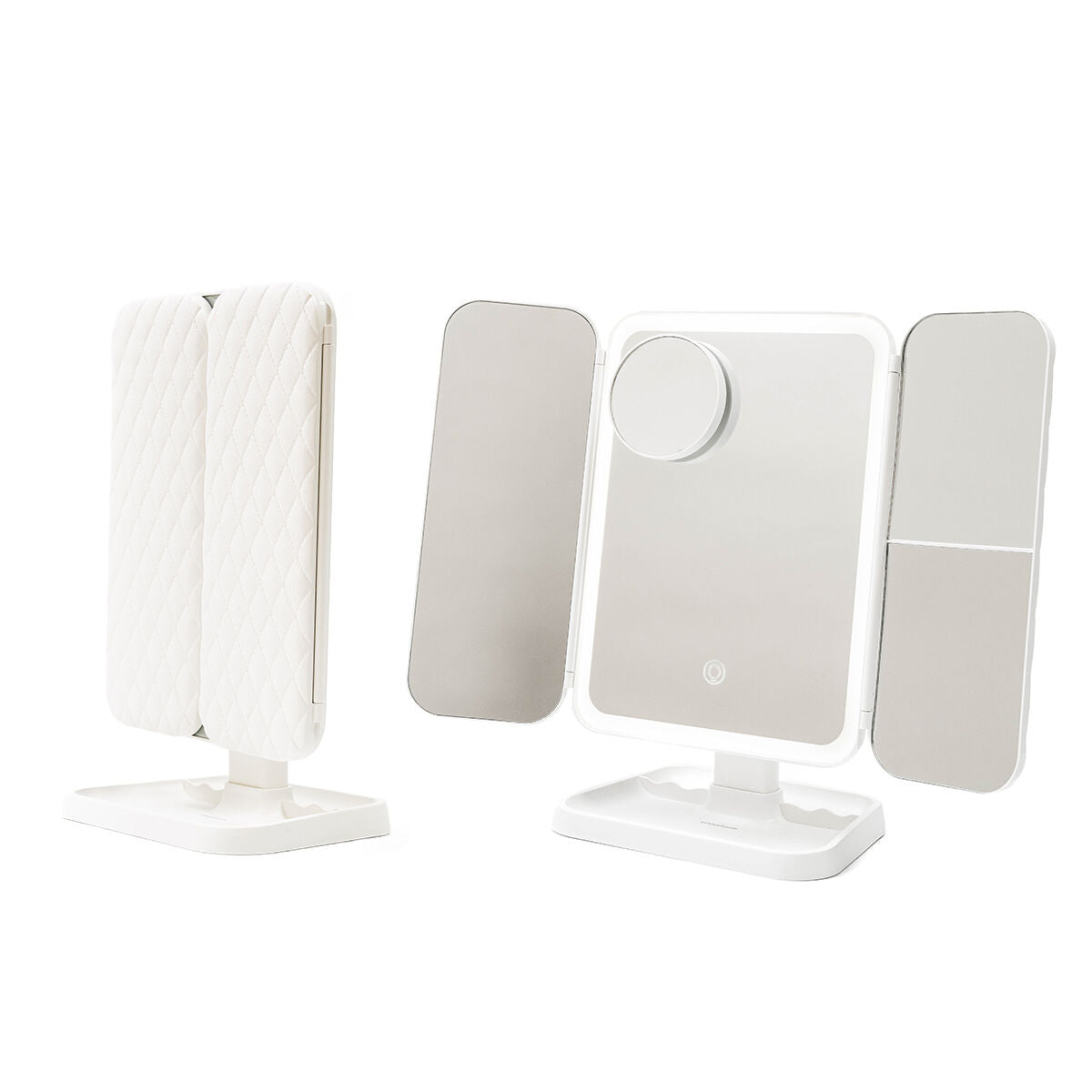 Miroir de maquillage triptique avec éclairage LED intégré et volets ajustables.